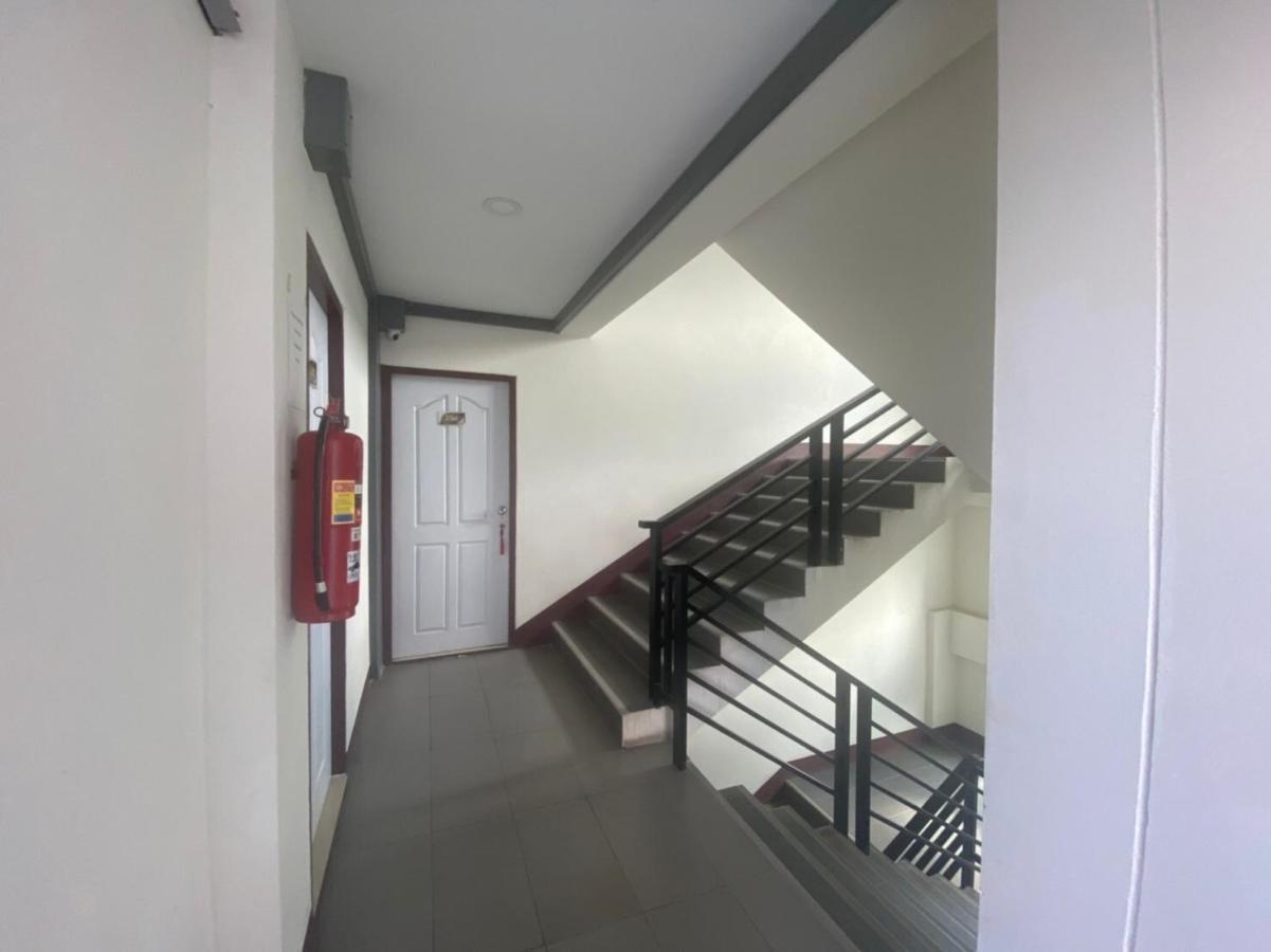 Oyo 1135 Triple A Residence Chiang Mai Zewnętrze zdjęcie