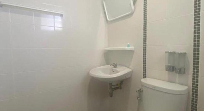 Oyo 1135 Triple A Residence Chiang Mai Zewnętrze zdjęcie
